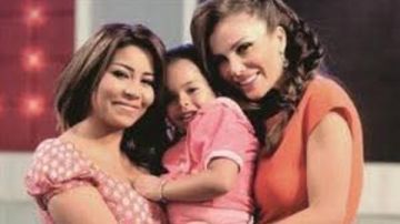 نيكول سابا تدعم شيرين عبد الوهاب برسالة مؤثرة عبر فيسبوك