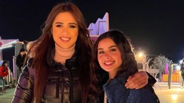 التوب.. منة عرفة تهنيء ياسمين عبد العزيز بعيد ميلادها