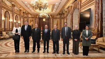 رئيسا مجلس الشيوخ والنواب الأسترالي يناقشان سبل التعاون وتبادل الخبرات