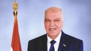 نقيب المعلمين يهنئ البابا تواضروس الثاني والأخوة الأقباط بعيد الميلاد المجيد