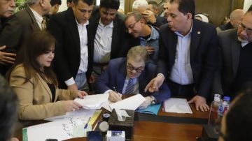 الدكتور السيد البدوي يتقدم بأوراق ترشحه رسميا لانتخابات رئاسة حزب الوفد٢٠٢٦ الدكتور السيد البدوي يتقدم بأوراق ترشحه رسميا لانتخابات رئاسة حزب الوفد٢٠٢٦