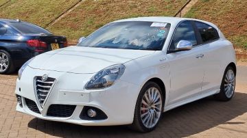 الفاروميو جوليتا هاتشباك بـ 750 ألف جنيه