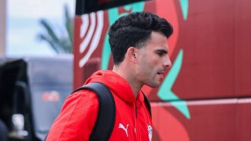 منتخب مصر يتجه الآن إلى ملعب مباراة بنين.. شاهد