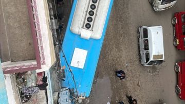 إصابة شخصين في حادث اقتحام أتوبيس لمحل تجاري غربي الإسكندرية