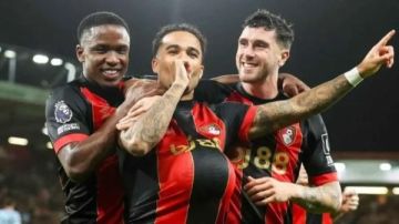 بورنموث يفوز على وولفرهامبتون بثنائية في الدوري الإنجليزي بورنموث يفوز على وولفرهامبتون بثنائية في الدوري الإنجليزي