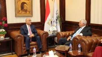 جهاز تنمية المشروعات يوقع مذكرة تفاهم مع الأكاديمية العربية للعلوم الإدارية