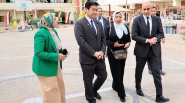 وزير التعليم ونظيره الياباني يتفقدان مدرسة السيدة نفيسة الثانوية بنات