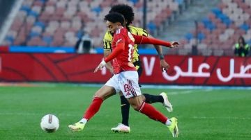 65 دقيقة الأهلي يحافظ على تقدم بثنائية أمام وادي دجلة