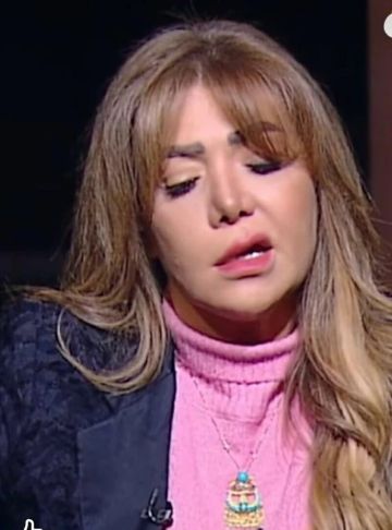 فنانة مصرية شهيرة تروي مأساة إصابتها بـشلل الوجه