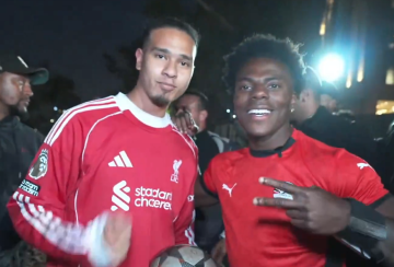 لم يصدق عينيه.. ذهول اليوتيوبر العالمي سبيد أمام شبيه فان دايك المصري (فيديو)