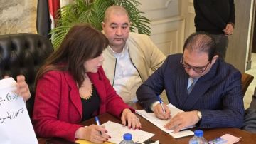 ياسر حسان يتقدم بأرواق ترشحه لرئاسة حزب الوفد .. صور