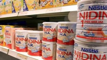 االصيادلة: سحب احترازي لدفعات محددة من حليب الأطفال لحماية صحة فيديو