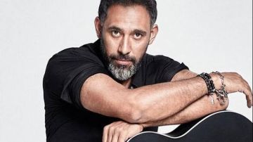 ابنه وعمرو دياب.. عمرو مصطفى يكشف تفاصيل أزمته الصحية الأخيرة