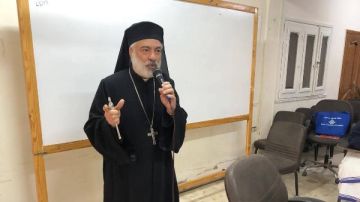 الأنبا باسيليوس يترأس الندوة التكوينية لخدام التعليم المسيحي بالإيبارشية