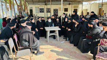 الأنبا فام يلتقي كهنة شرق المنيا وأسرهم في لقاء عيد الغطاس السنوي