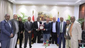 بحضور أحمد الكاس.. تفاصيل اجتماع وفد الجمعيات والأندية النوبية ومحافظ أسوان