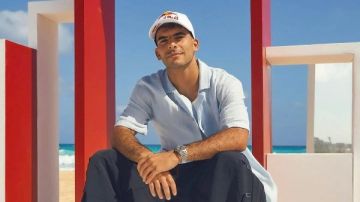 تطورات بأزمة مستحقات زيزو.. الزمالك يتجاهل واللاعب يطالب المجلس بالاعتذار تطورات بأزمة مستحقات زيزو.. الزمالك يتجاهل واللاعب يطالب المجلس بالاعتذار