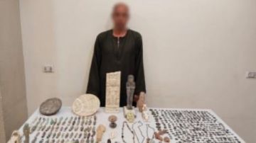 طلعها من الجبل .. القبض على شخص بحوزتة 526 قطعة أثرية بالمنيا