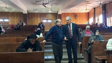 القائم بأعمال رئيس جامعة أسوان يتابع امتحانات الفصل الدراسي الأول بكلية الآداب القائم بأعمال رئيس جامعة أسوان يتابع امتحانات الفصل الدراسي الأول بكلية الآداب