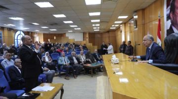 تنطلق 17 يناير.. 120 ألف طالب يؤدون الامتحانات بنظام البوكليت داخل 505 لجان بالمنيا تنطلق 17 يناير.. 120 ألف طالب يؤدون الامتحانات بنظام البوكليت داخل 505 لجان بالمنيا