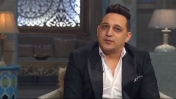 لحظة انفعال حقيقة اعتزال رضا البحراوي بعد وفاة والدته خاص لحظة انفعال حقيقة اعتزال رضا البحراوي بعد وفاة والدته خاص