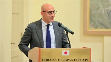 وزير التعليم يهنئ البابا تواضروس والأقباط بعيد الميلاد المجيد