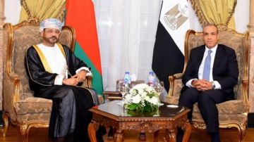 وزير الخارجية يبحث مع نظيره العماني المستجدات في الصومال والسودان وزير الخارجية يبحث مع نظيره العماني المستجدات في الصومال والسودان