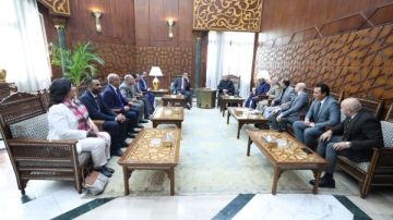 وفد الصحفيين يزور الأزهر لتقديم التهنئة بثمانينية الإمام الأكبر ومناقشة سبل التعاون المشترك