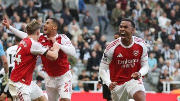 أرسنال يسعى لضم نجم أمم إفريقيا مقابل 50 مليون يورو.. من هو؟