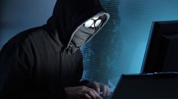 الحبس 3 شهور عقوبة كل من انتفع دون وجه حق بخدمة من خدمات الاتصالات الحبس 3 شهور عقوبة كل من انتفع دون وجه حق بخدمة من خدمات الاتصالات