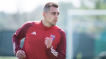 شوبير يكشف مستقبل جراديشار داخل صفوف النادي الأهلي