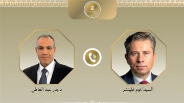 وزير الخارجية يؤكد ضرورة تكثيف الجهود الدولية لضمان النفاذ الكامل للمساعدات لغزة