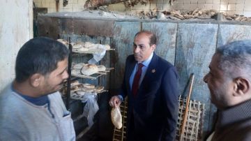 وكيل تموين القليوبية يتفقد سير العمل بالمخابز وتقديم الخبز للمواطنين بجودة عالية