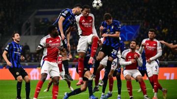 المدفعجية ضد الإنتر.. هل يواصل أرسنال سيطرته الأوروبية؟