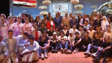 رئيس جامعة بورسعيد يهنئ رعاية الطلاب لتحقيق طفرة في الأنشطة الطلابية