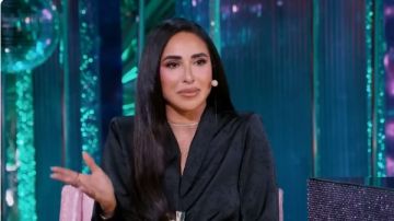 طول اللسان .. آية سماحة ترد على أسئلة جريئة مع أبلة فاهيتا فيديو