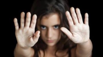 مضاعفة عقوبة التحرش في هذه الحالة طبقا للقانون.. تعرف عليها