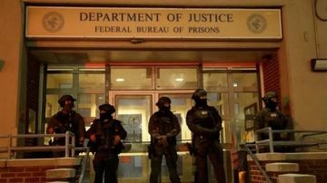 احتجاز مادورو بسجن نيويورك سيئ السمعة مع لويجي مانجيوني ومجني الراب تيكاشي