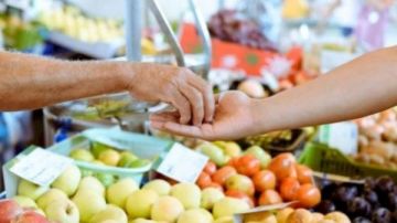 الأزهر: الغبن والتدليس في البيع والشراء مكسب زائف وبركة تنزع