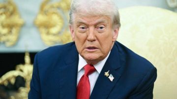 الولايات المتحدة تدرس شن ضربات على برامج إيران النووية والصاروخية