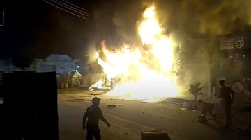 دون خسائر بشرية.. السيطرة علي حريق مخبز و4 محلات في المنوفية صور دون خسائر بشرية.. السيطرة علي حريق مخبز و4 محلات في المنوفية صور