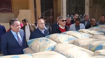 محافظ الجيزة يتفقد المشروعات التعليمية الجارية بالحوامدية لتفتيت الكثافات الطلابية داخل الفصول