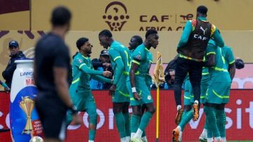 احتفالات صاخبة للاعبي السنغال بعد التتويج بلقب أمم إفريقيا