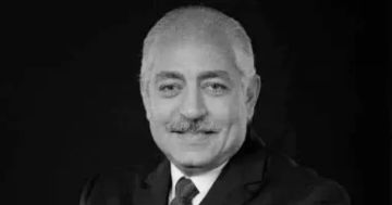 الأهلي يحيي الذكرى الثانية لرحيل العامري فاروق: لن ننساك الأهلي يحيي الذكرى الثانية لرحيل العامري فاروق: لن ننساك