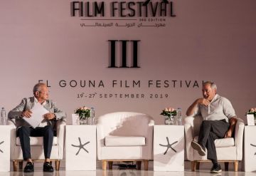 النجاح من غير تعب غير ممكن .. نجيب ساويرس يرد على تصريح منسوب لشقيقه سميح عن علاقة العمل بالغنى النجاح من غير تعب غير ممكن .. نجيب ساويرس يرد على تصريح منسوب لشقيقه سميح عن علاقة العمل بالغنى