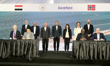 بـ1.8 مليار دولار.. توقع اتفاقيات تمويل مشروع لإنتاج 1.7 جيجاوات طاقة شمسية بمصر بـ1.8 مليار دولار.. توقع اتفاقيات تمويل مشروع لإنتاج 1.7 جيجاوات طاقة شمسية بمصر