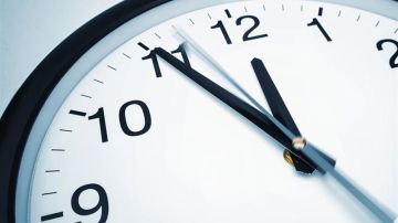 تقديم الساعة 60 دقيقة قبل رمضان أم بعده؟.. موعد التوقيت الصيفي رسميا تقديم الساعة 60 دقيقة قبل رمضان أم بعده؟.. موعد التوقيت الصيفي رسميا