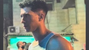 نجم بجدارة.. تامر حسني يشيد بموهبة عصام عمر