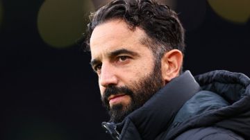 إقالة أموريم تفتح فصلا جديدا من التخبط في مانشستر يونايتد