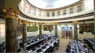 بنوك الأهلي ومصر والأهلي الكويتي تنفذ تداولات بقيمة 36.7 مليار جنيه في البورصة